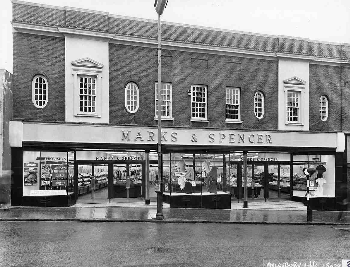 The Evolution of Retail Experience: Insights from Professor Laura Ugolini – Part One