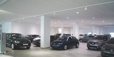 light_guide_car_showroom_sales_hall.jpg